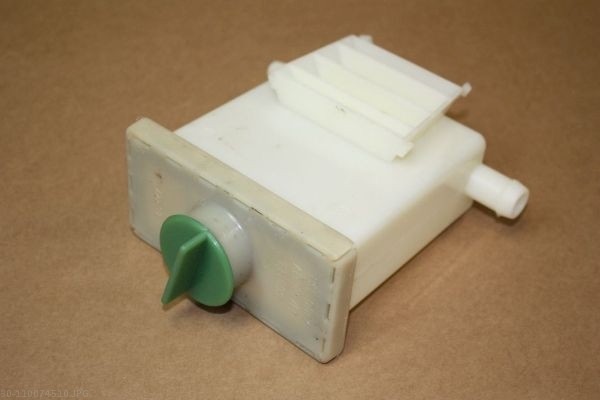AUTOMEGA Ausgleichsbehälter, Hydrauliköl-Servolenkung 110074510 für VAG