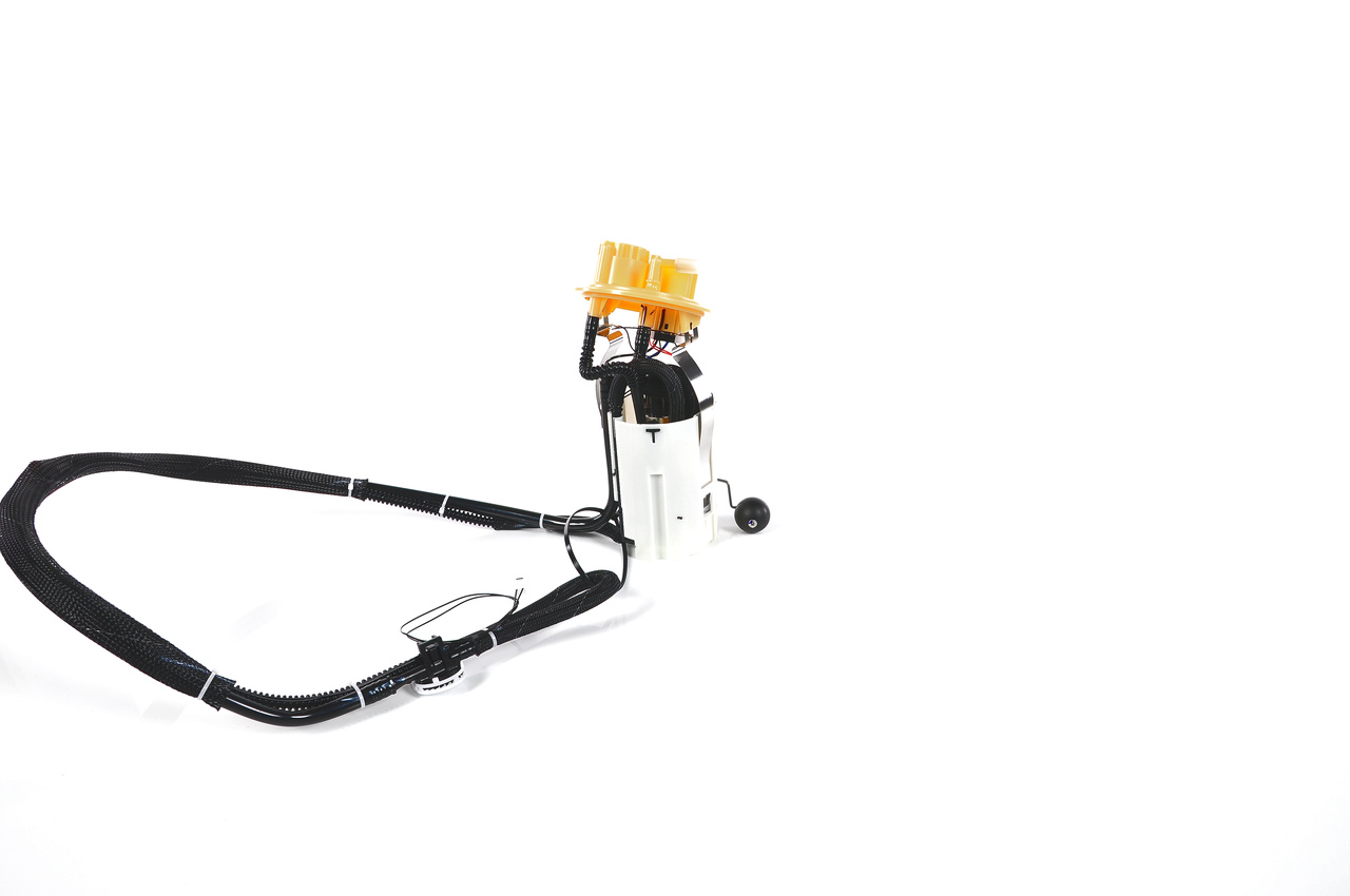 BOSCH Kraftstoff-Fördereinheit 1582980134 im Kraftstoffbehälter für Volvo